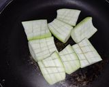 A picture of step 2 of Masala Lauki.