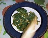 A picture of step 3 of Spinach Omelette 💚🥬🍕.