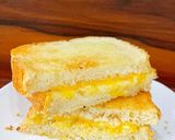 Foto langkah ke 2 dari resep Garlic Cheese Bread.