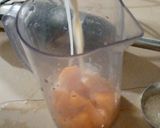A picture of step 2 of Muskmelon Coconut smoothie.