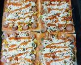 Foto langkah ke 3 dari resep Pizza jagung roti tawar.