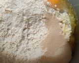 Foto langkah ke 1 dari resep Bomboloni / Donat isi selai.
