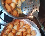 A picture of step 7 of Easy Loukoumades 🤍.