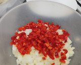 Foto del paso 2 de la receta: Empanadas de carne cortada a cuchillo