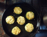 Foto del paso 4 de la receta: Zapallitos rellenos con vegetales, huevo y queso