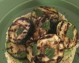Foto del passaggio 6 della ricetta Miglio con avocado e zucchine grigliate