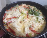 Foto del paso 1 de la receta: Fideos de arroz tailandés con langostinos