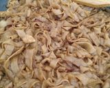 Gambar langkah 5 resipi Kueh Teow Goreng Tanpa Cili Kisar.
