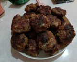 Foto langkah ke 3 dari resep Beef patty saus lada hitam.