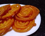 صورة لخطوة 2 من وصفة زلابية الحمرا😋