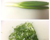 A picture of step 2 of Fish Egg Fried Wantan.