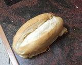 Foto del paso 2 de la receta: Bocadillo de soldadito de merluza, ensalada mixta y mayonesa