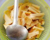 Hình bước làm 1 của món Giò heo xào lăn