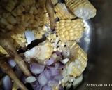 Foto langkah ke 1 dari resep *Bening Sawi Ijo Jagung Tomat*.