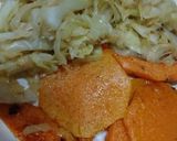 Foto del paso 2 de la receta: Calabaza horneada y repollo salteado a la manteca y pimienta