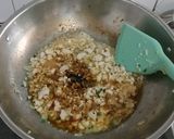 Foto langkah ke 4 dari resep Ayam Cincang Kecap (Untuk Isian Bakpao, Dll.).