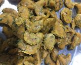 क्रन्ची काजु(रवा) (rava kaju recipe in marathi) रेसिपी स्टेप 5 फोटो 