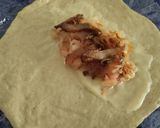 Foto del paso 3 de la receta: Empanada🥟de cebolla caramelizada y carnes🥟🧅🥩