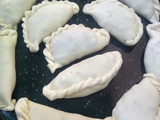 Empanadas de carne cortada a cuchillo