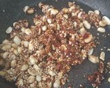 Foto langkah ke 3 dari resep Geti Wijen Kacang Tanah.