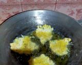 Foto langkah ke 3 dari resep Bakwan Jagung🌽 with Mantang & Udang Kering.
