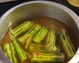 A picture of step 1 of Drumstick soup.