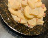 A picture of step 3 of Apple cream salad.