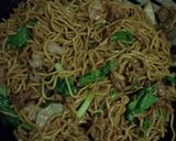 Foto langkah ke 3 dari resep Mie Goreng Pedas.