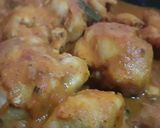 Foto del paso 3 de la receta: Pollo en salsa de tomate