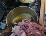 Foto del paso 1 de la receta: Sopa de cebollas cremosa. soupe à l'oignon