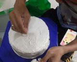 Foto langkah ke 4 dari resep Birthday Chocolate Cake.