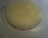 Foto langkah ke 7 dari resep Roti goreng simple isi sosis dan telur.