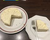 A picture of step 3 of Easy peasy, piece of Cheese Cake.
