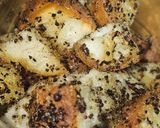 Foto del paso 4 de la receta: Picatostes caseros con cebolla molida