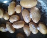 Foto do passo 2 de Batata a murro com molho verde