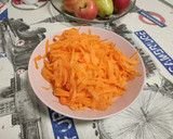 Foto del paso 1 de la receta: Tallarines de zanahorias con salsa