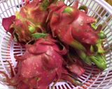 Hình bước làm 1 của món Siro thanh long đỏ