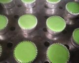Foto langkah ke 9 dari resep Bolu Kukus Mekar Semangka.