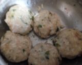 A picture of step 4 of Murmura potato tikki.