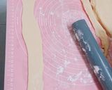 Hình bước làm 2 của món Bánh mì xoắn ốc với khuôn tự làm