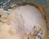 Foto langkah ke 6 dari resep Marmer Cake.