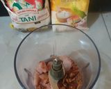 Foto langkah ke 6 dari resep Egg Chicken Roll.