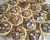 Foto langkah ke 6 dari resep Pie Brownies shiny crust.