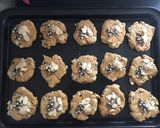 A picture of step 5 of Soft-cookies with almonds.