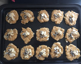 A picture of step 5 of Soft-cookies with almonds.