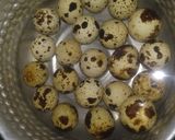 Foto langkah ke 1 dari resep Telur Puyuh Pindang.