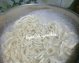 Foto langkah ke 2 dari resep Mie Goreng Bumbu Teriyaki.