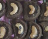 Foto langkah ke 7 dari resep Choco Mede Cookies.