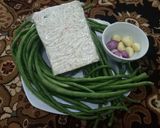 Foto langkah ke 1 dari resep Oseng Tempe Kacang Panjang.