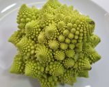 Foto del paso 1 de la receta: Romanesco con salsa de queso azul